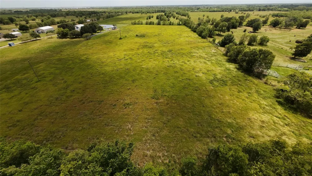 1202 County Road 49 Angleton, TX 77515