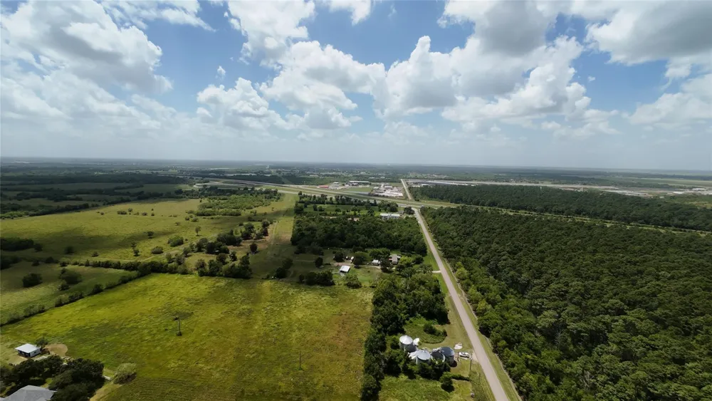 1202 County Road 49 Angleton, TX 77515