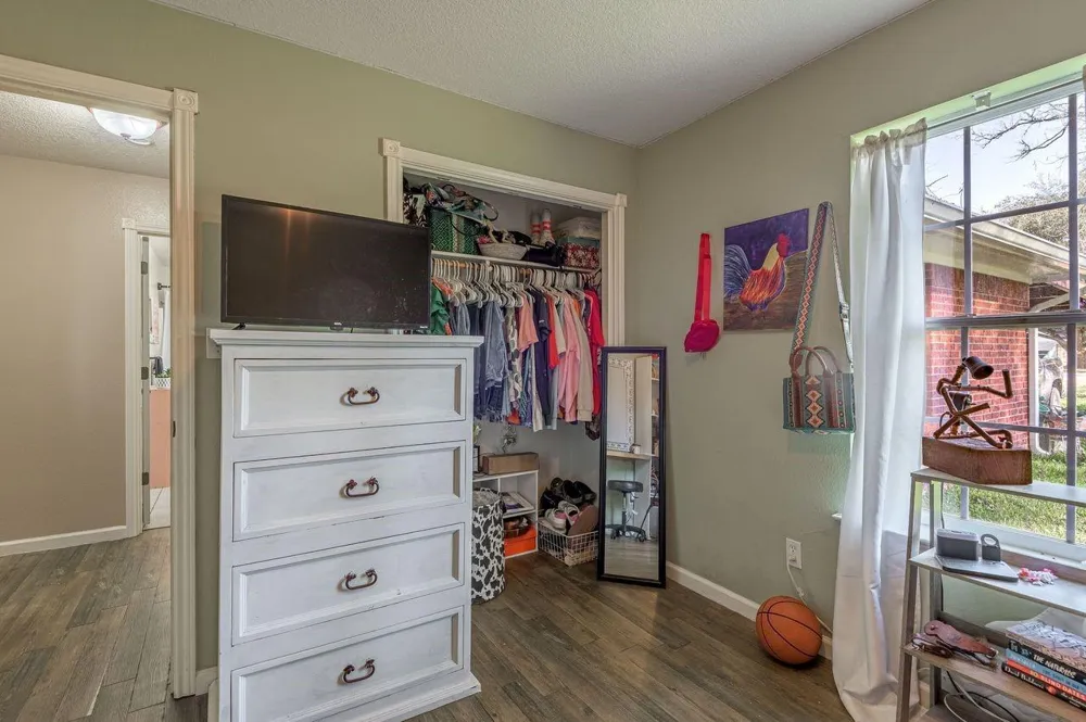 2203 Shannon Drive Huntsville, TX 77320