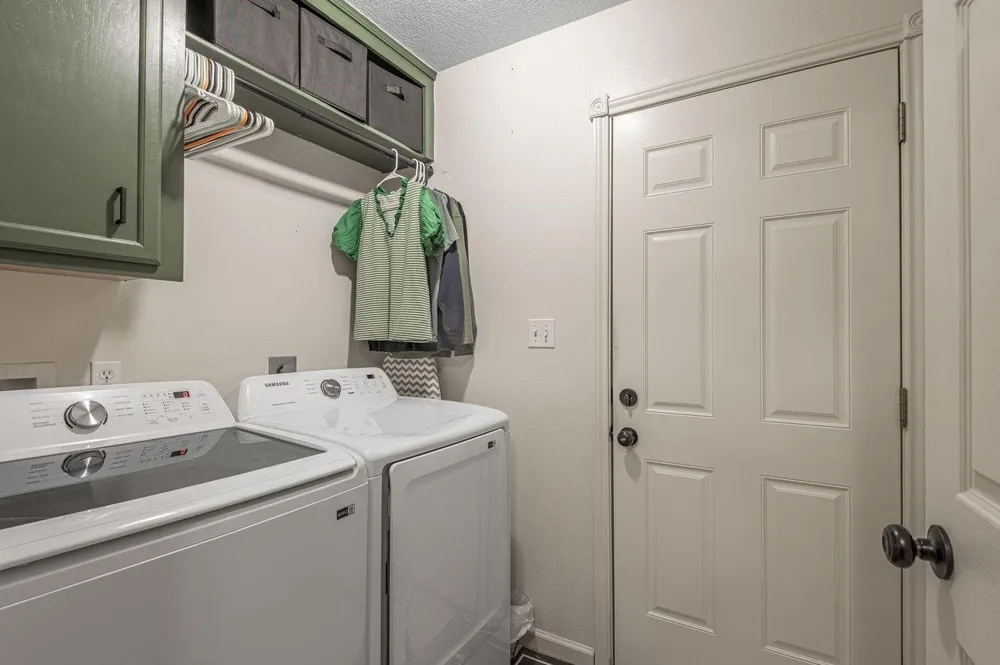 2203 Shannon Drive Huntsville, TX 77320