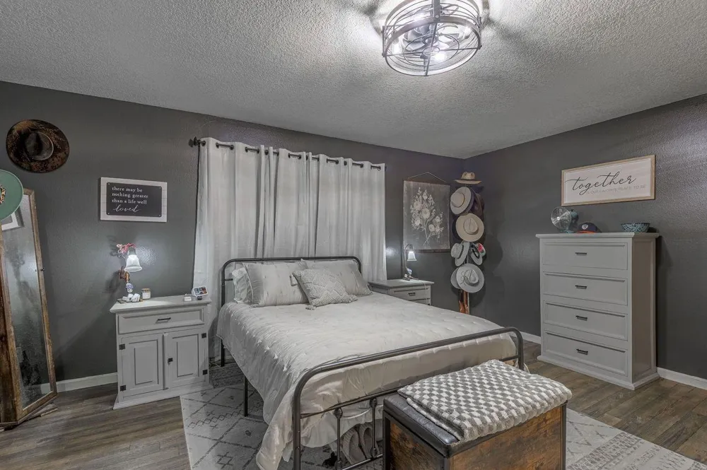 2203 Shannon Drive Huntsville, TX 77320