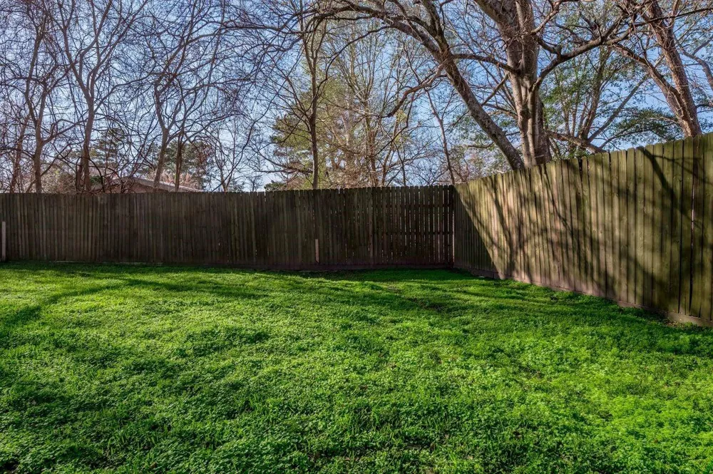 2203 Shannon Drive Huntsville, TX 77320