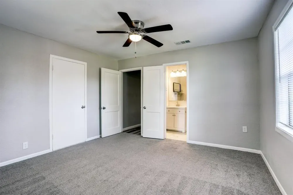 1236 San Felipe Street Angleton, TX 77515