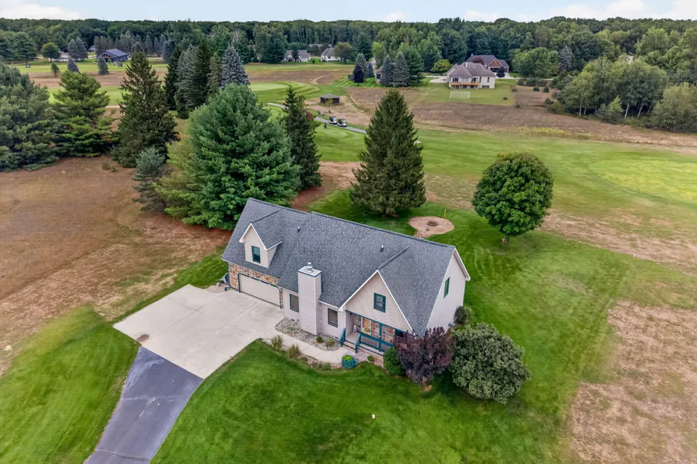 7700 Red Fox Road #39 Morton Township, MI 49346