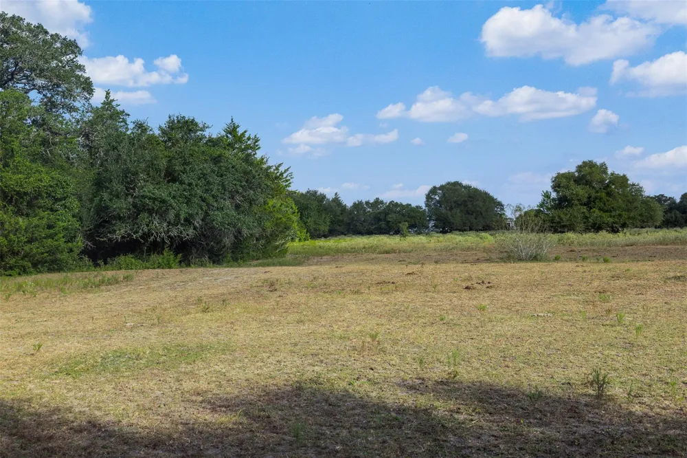 444 Nassau Road Round Top, TX 78954