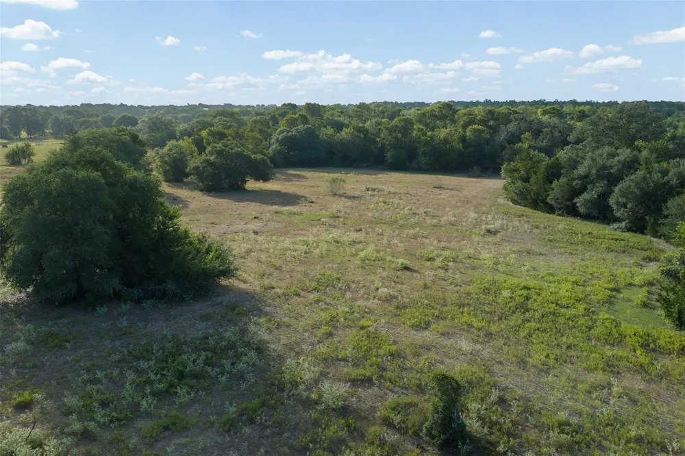 444 Nassau Road Round Top, TX 78954