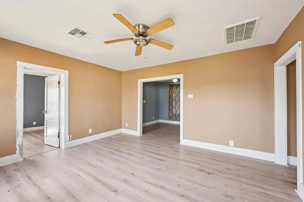5224 Bernardo De-Galvez Unit B Galveston, TX 77551