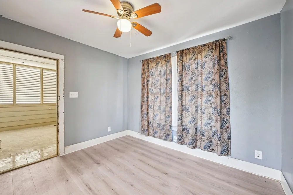 5224 Bernardo De-Galvez Unit B Galveston, TX 77551