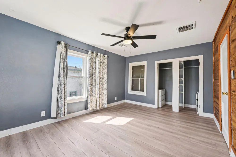 5224 Bernardo De-Galvez Unit B Galveston, TX 77551