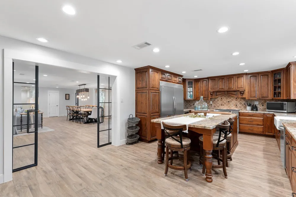 3042 Poskey Road Anahuac, TX 77514