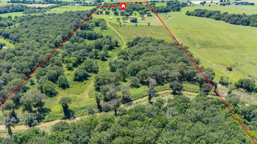 3042 Poskey Road Anahuac, TX 77514
