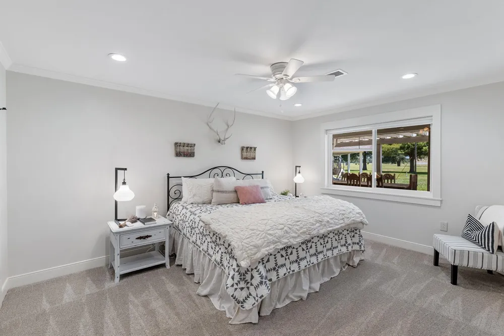 3042 Poskey Road Anahuac, TX 77514