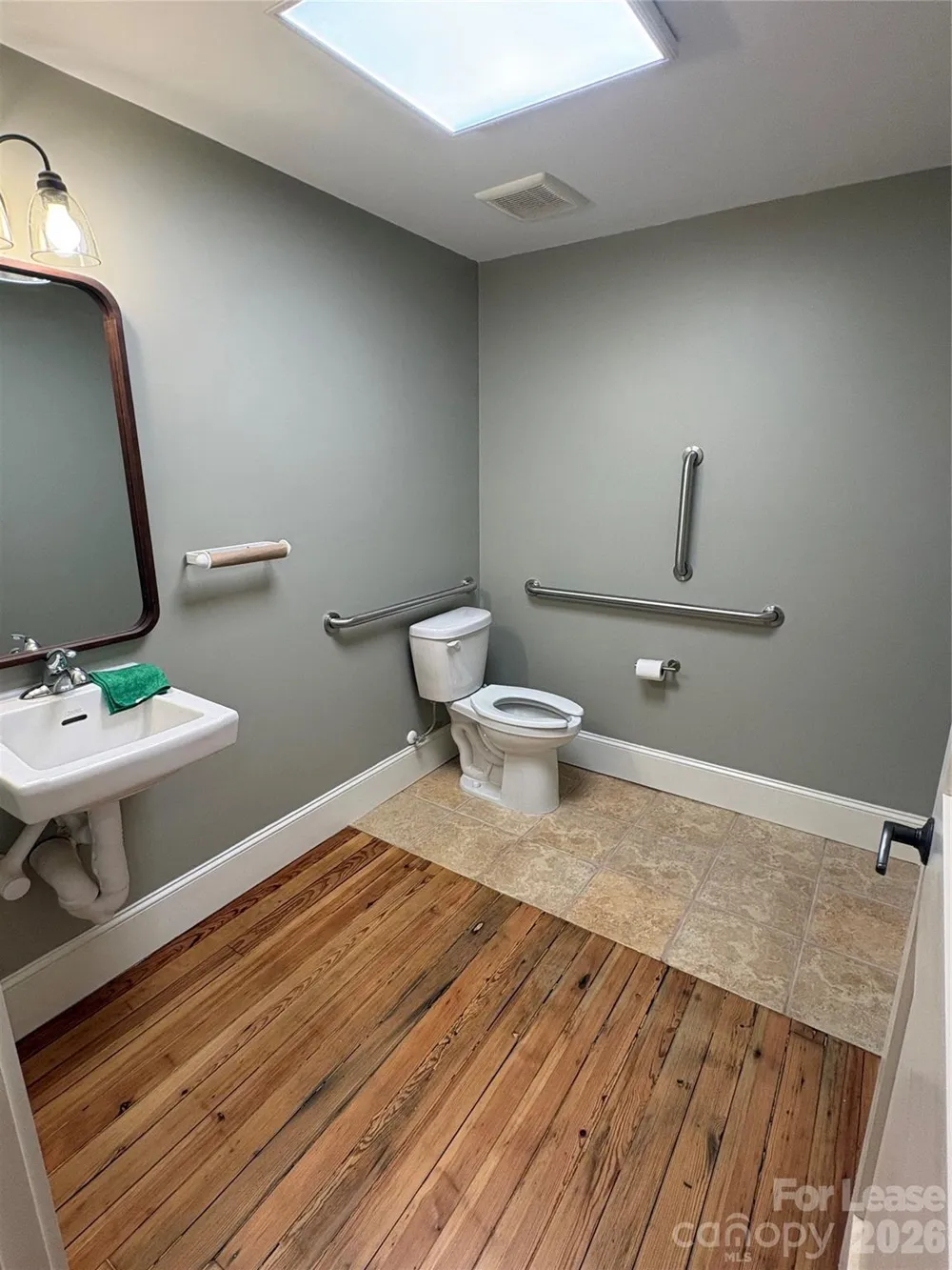 128 E Innes Street #B Salisbury, NC 28144