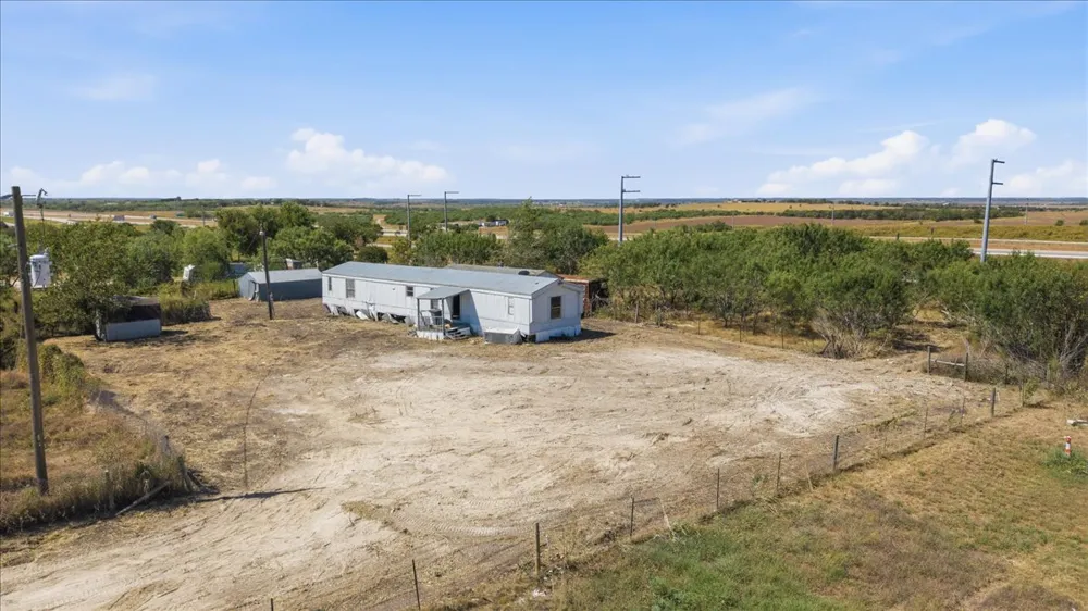 3731 Homannville Trail Lockhart, TX 78644