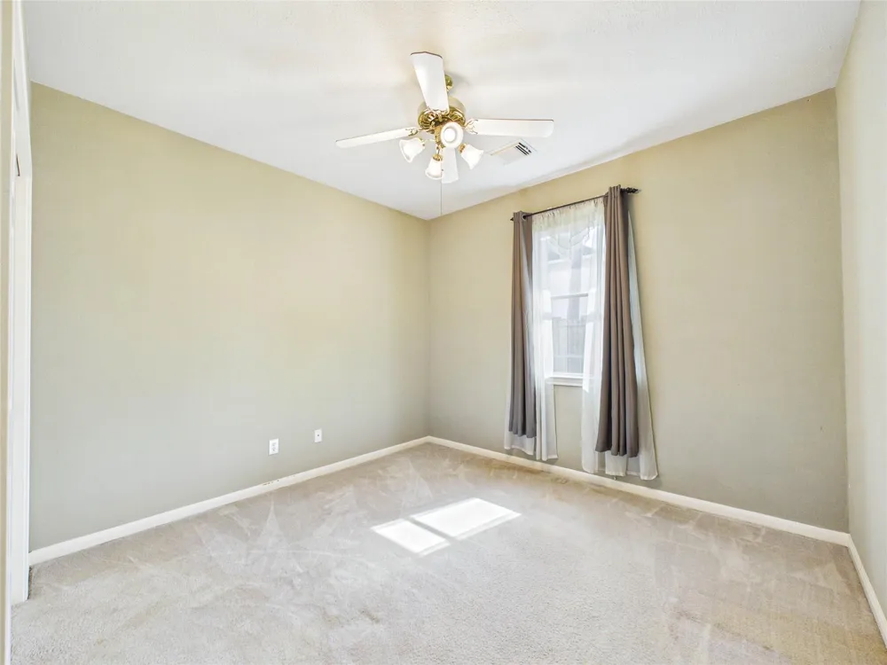 1119 Sussex Trail Pearland, TX 77584