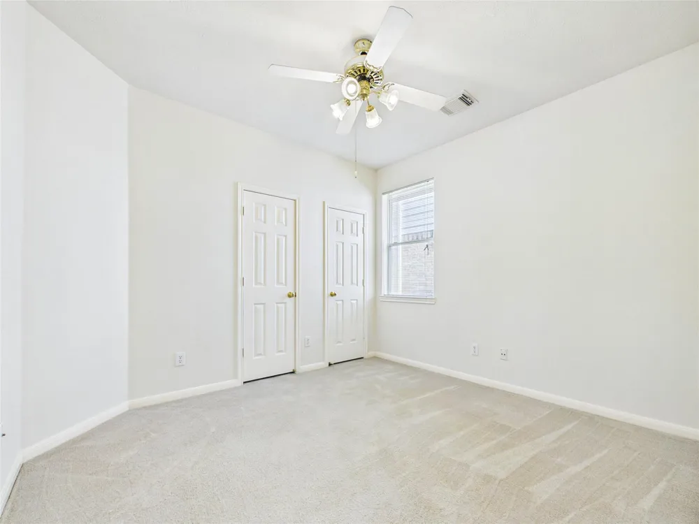 1119 Sussex Trail Pearland, TX 77584