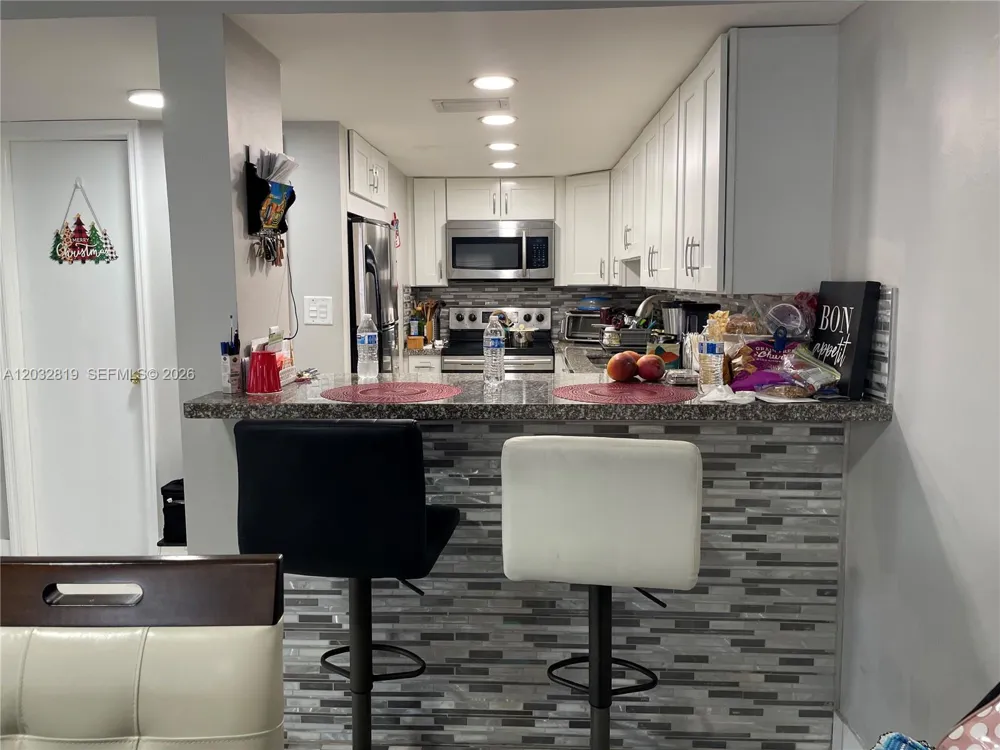 14356 SW 96th Ter Miami, FL 33186