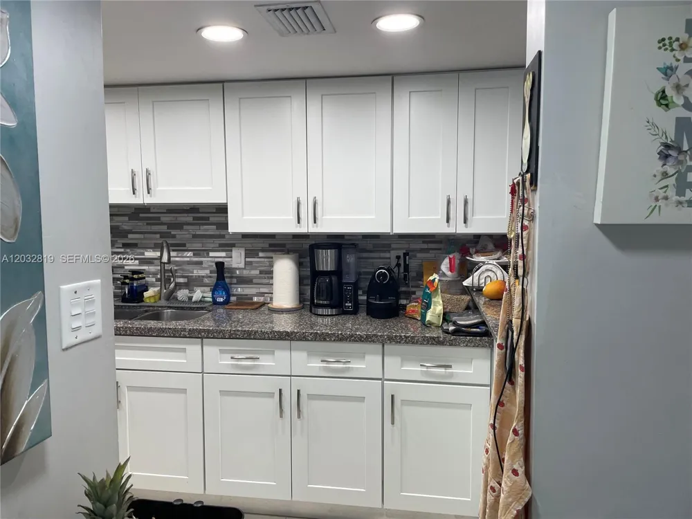 14356 SW 96th Ter Miami, FL 33186
