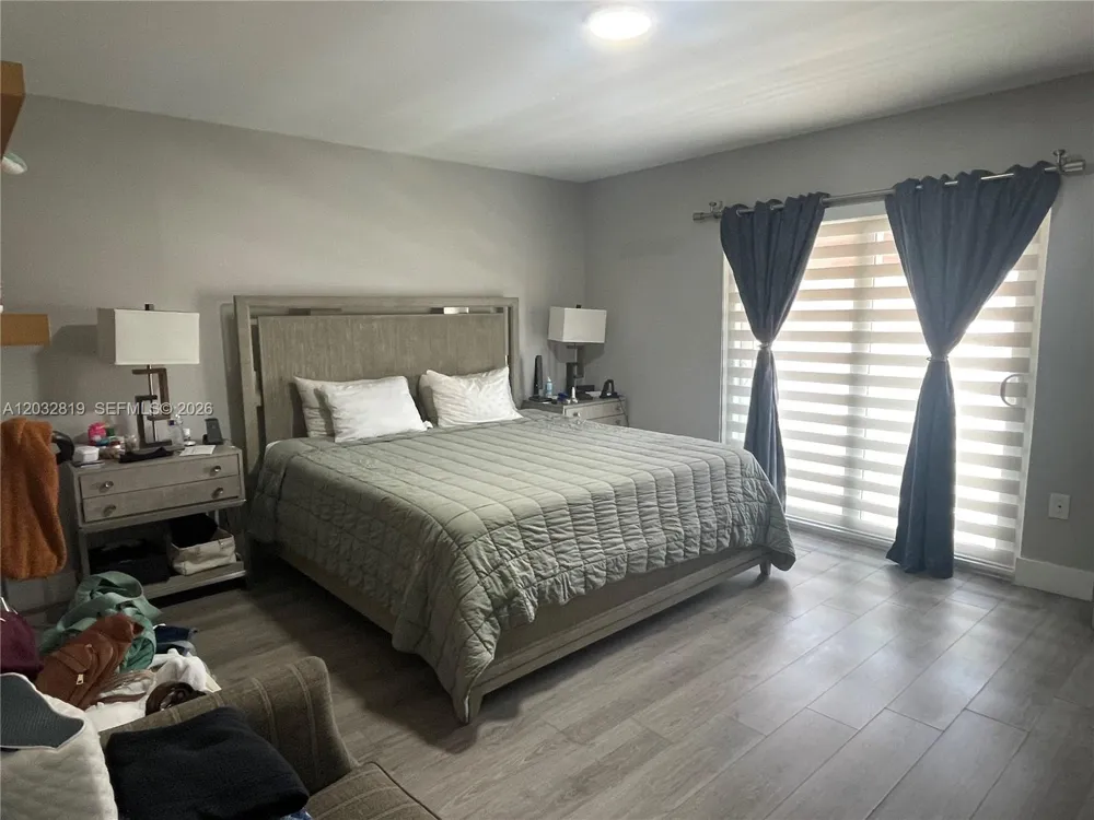 14356 SW 96th Ter Miami, FL 33186