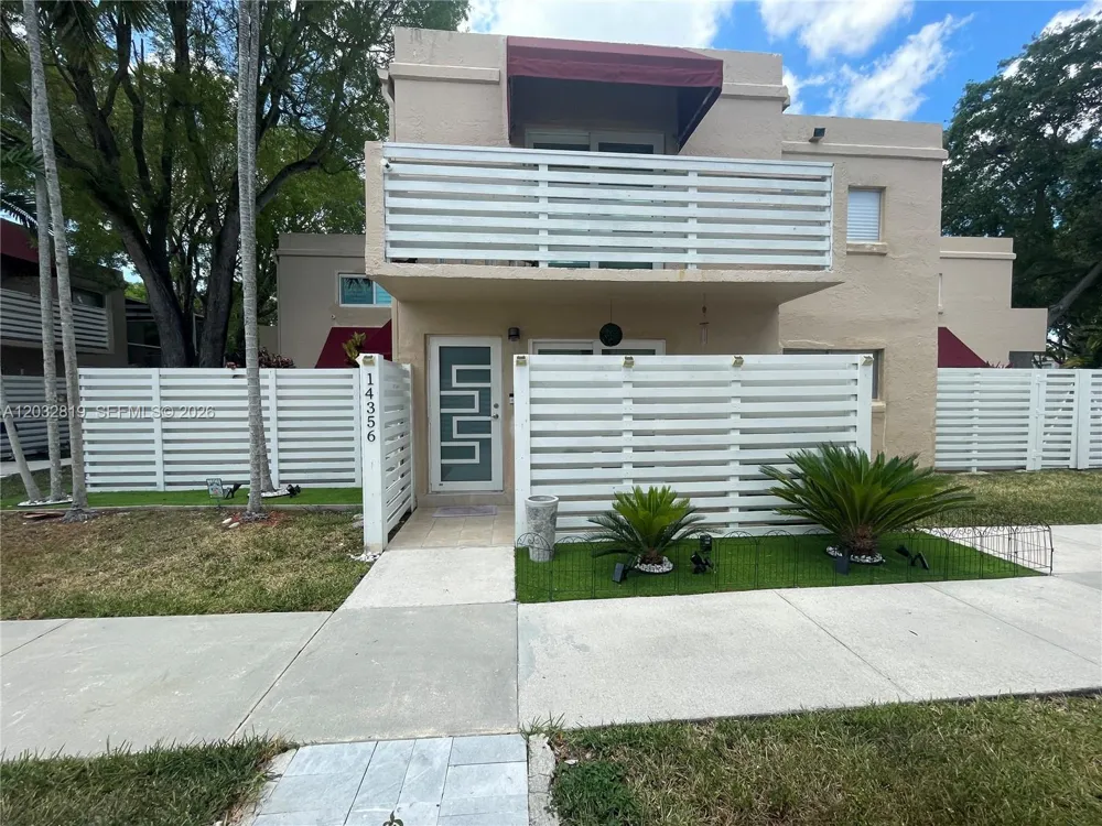 14356 SW 96th Ter Miami, FL 33186