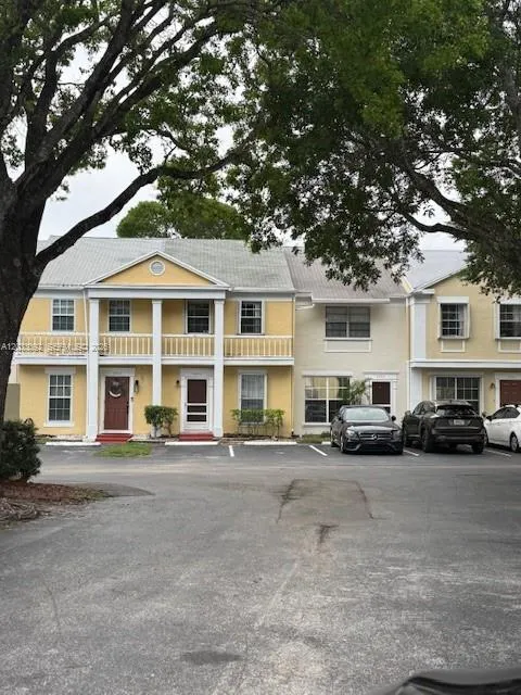 2856 Cambridge Ln #2856 Cooper City, FL 33026
