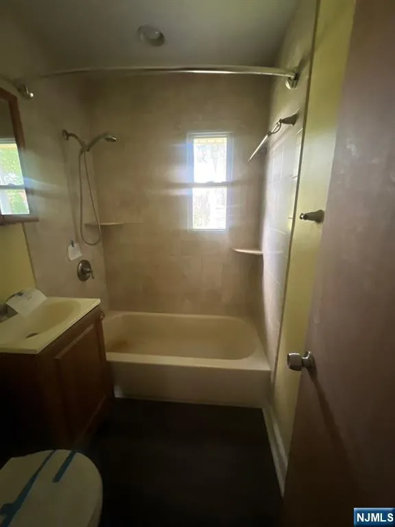 27 Charles Terrace Waldwick, NJ 07463