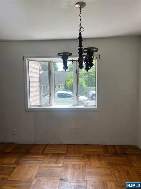 27 Charles Terrace Waldwick, NJ 07463