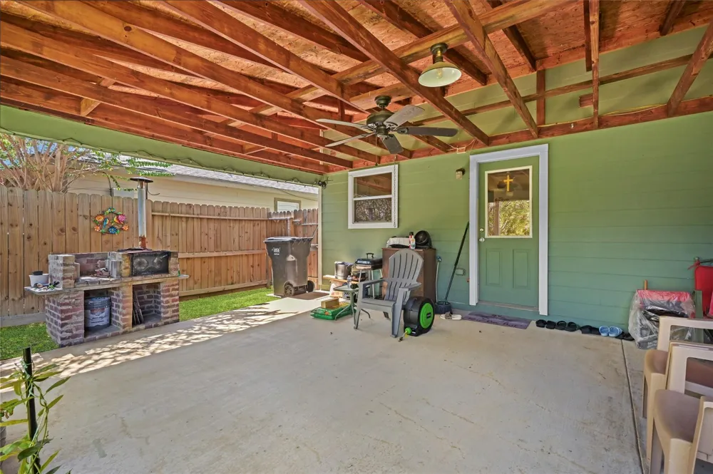 1819 NW Emerald Pathway Drive Spring, TX 77388