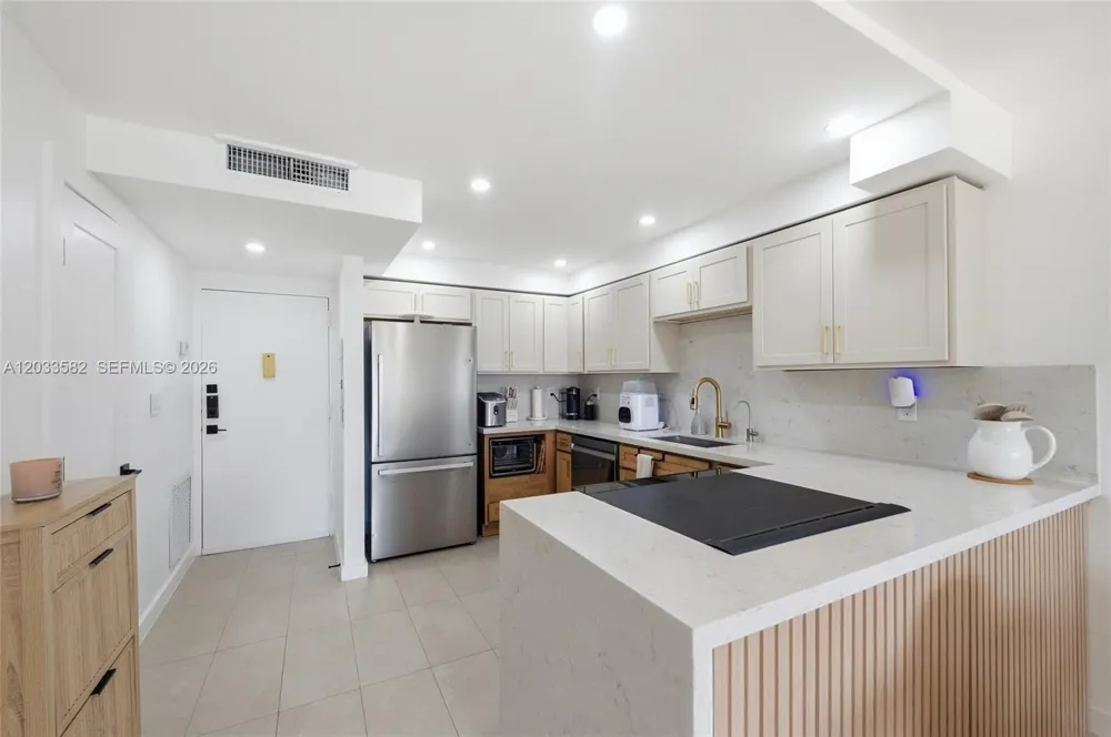 17800 Atlantic Blvd #PH3 Sunny Isles Beach, FL 33160
