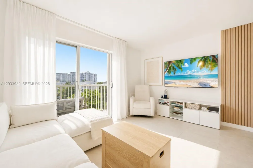 17800 Atlantic Blvd #PH3 Sunny Isles Beach, FL 33160