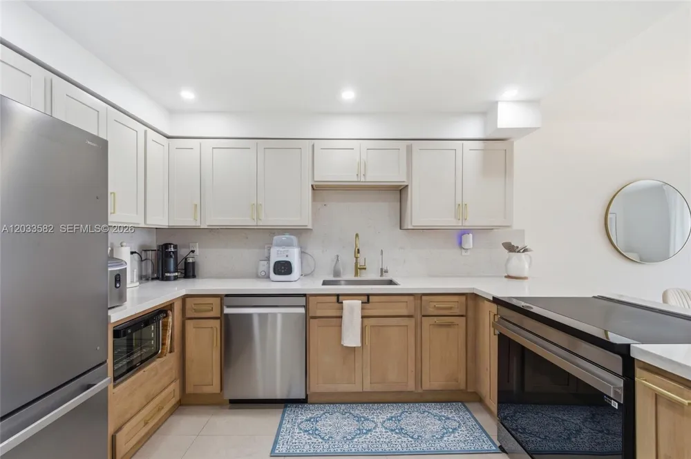 17800 Atlantic Blvd #PH3 Sunny Isles Beach, FL 33160