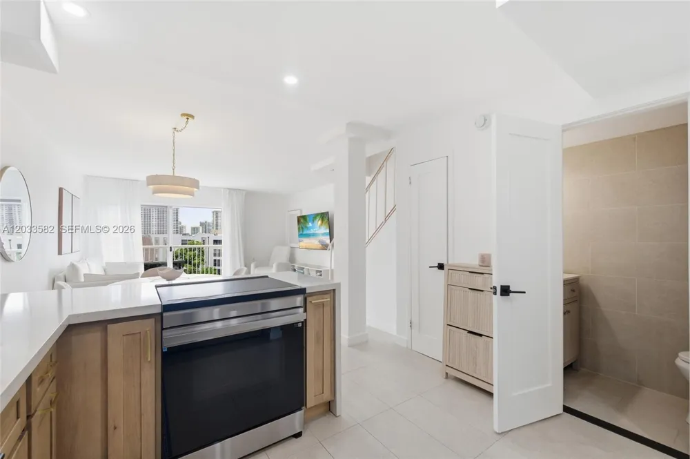 17800 Atlantic Blvd #PH3 Sunny Isles Beach, FL 33160