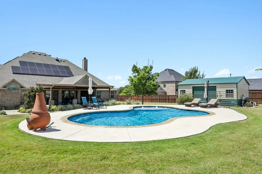 620 Cross Creek Drive Waxahachie, TX 75167