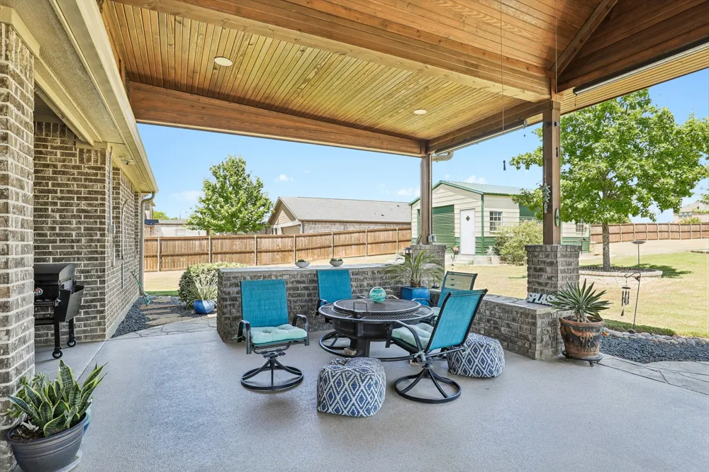 620 Cross Creek Drive Waxahachie, TX 75167