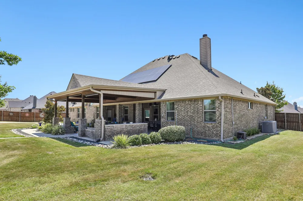 620 Cross Creek Drive Waxahachie, TX 75167