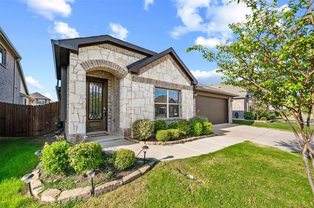4425 Ridgehurst Lane Fort Worth, TX 76036