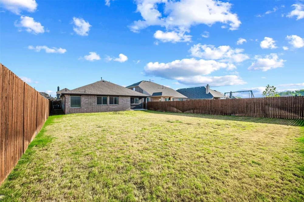 4425 Ridgehurst Lane Fort Worth, TX 76036