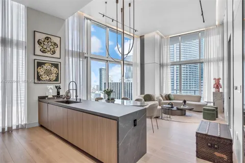 475 Brickell Ave #2215
