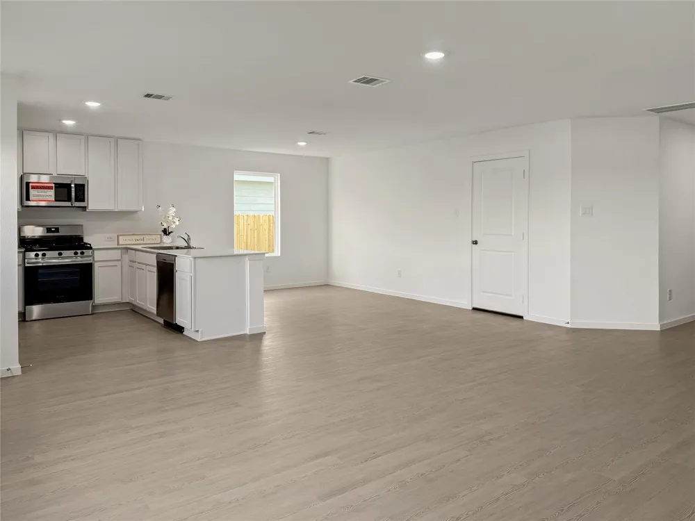 12430 Wild Strawberry Road Houston, TX 77038