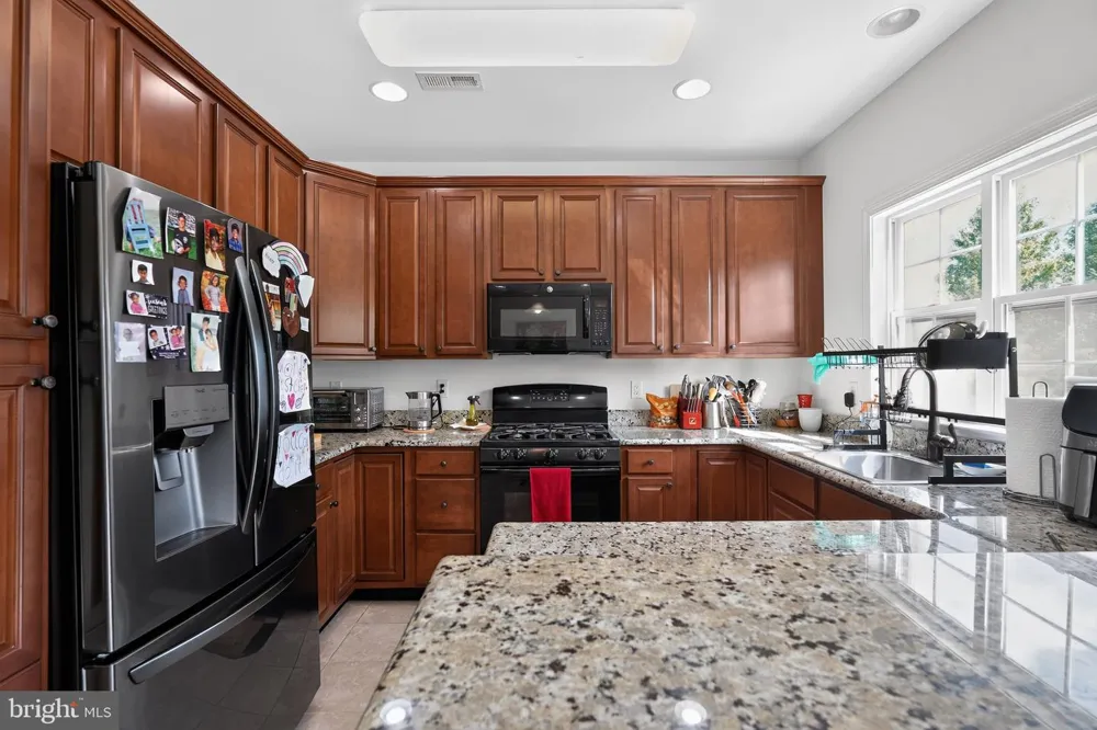 24 MOUNTIE LANE Chesterfield, NJ 08515