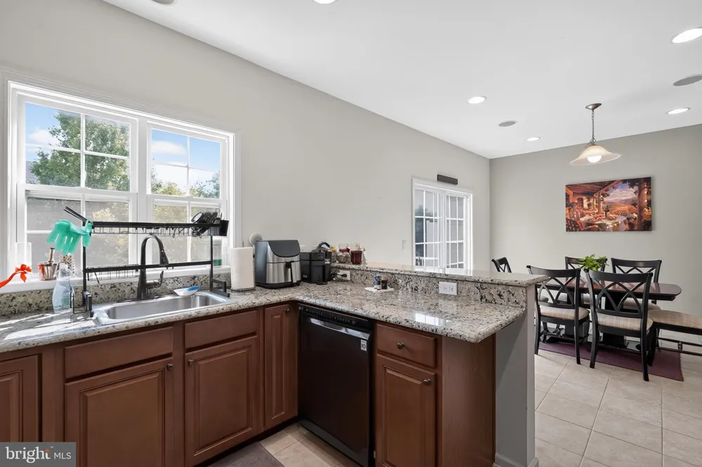 24 MOUNTIE LANE Chesterfield, NJ 08515