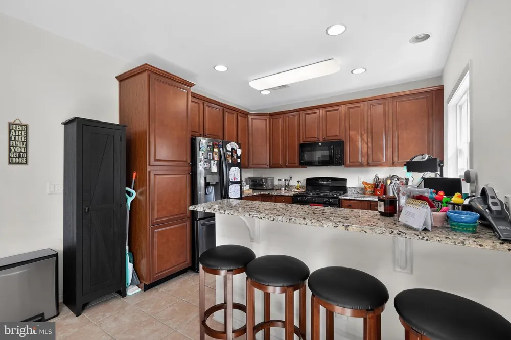 24 MOUNTIE LANE Chesterfield, NJ 08515