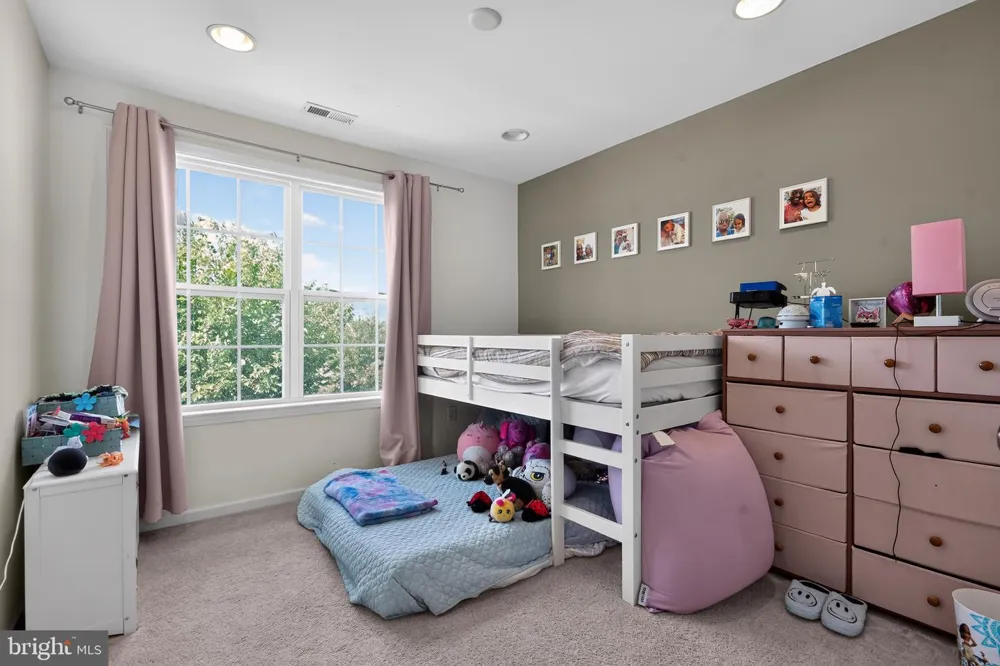 24 MOUNTIE LANE Chesterfield, NJ 08515