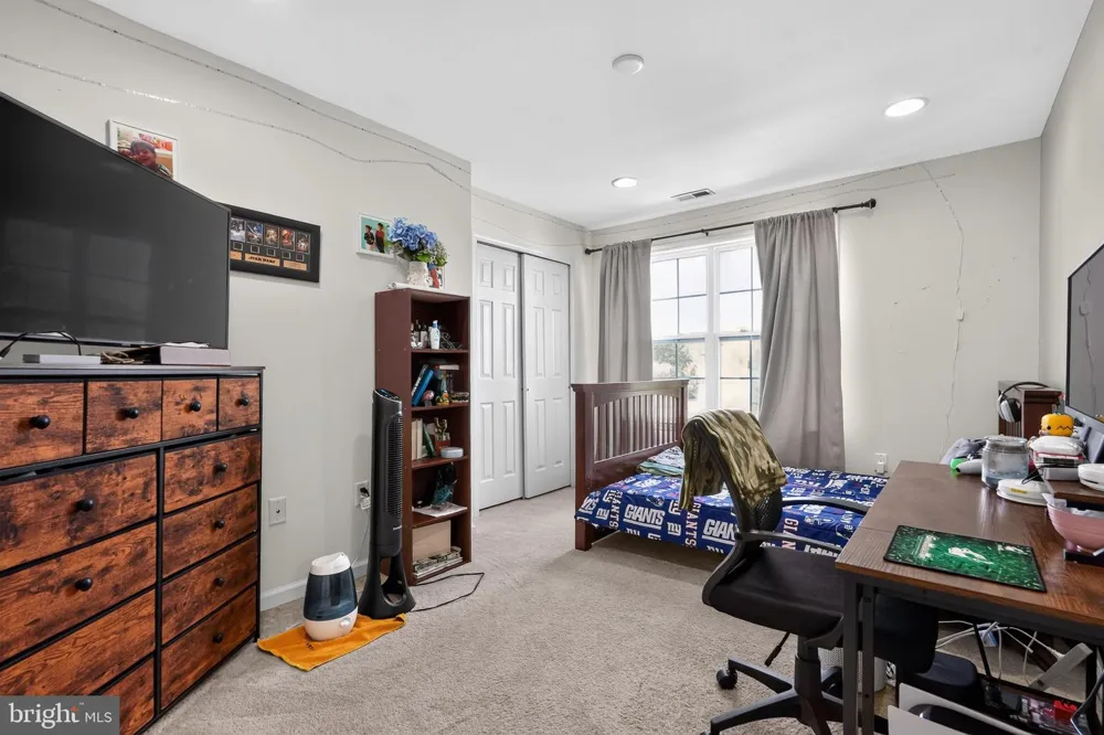 24 MOUNTIE LANE Chesterfield, NJ 08515