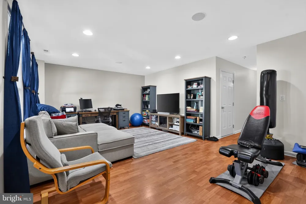 24 MOUNTIE LANE Chesterfield, NJ 08515