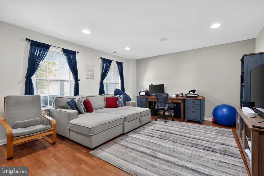 24 MOUNTIE LANE Chesterfield, NJ 08515