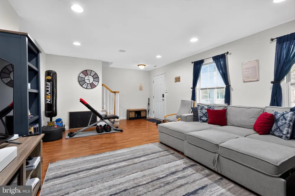 24 MOUNTIE LANE Chesterfield, NJ 08515