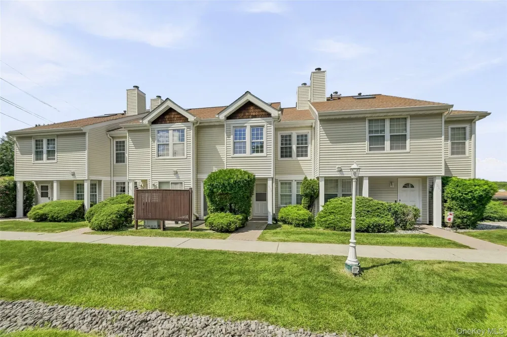 1005 Whispering Hills Chester, NY 10918