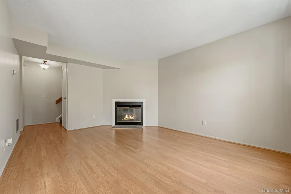 1005 Whispering Hills Chester, NY 10918