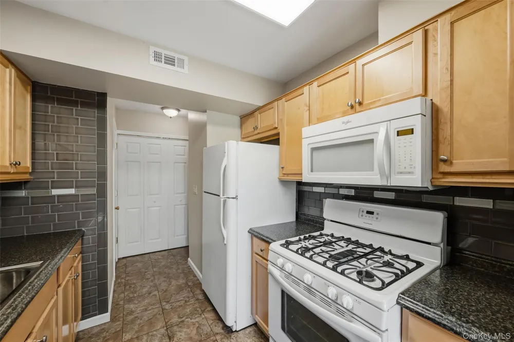 1005 Whispering Hills Chester, NY 10918